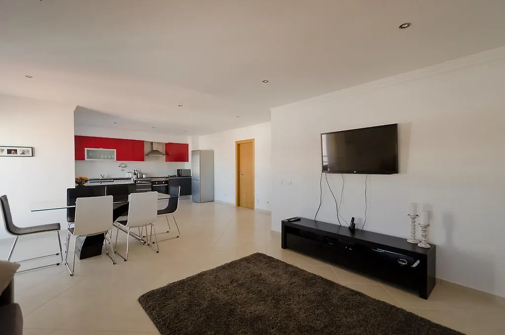 Modern 2 Bed Apartment 5Km Carvoeiro