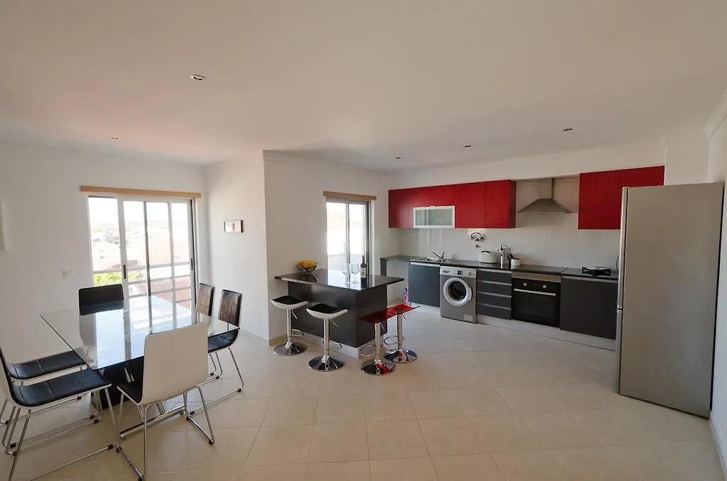 Modern 2 Bed Apartment 5Km Carvoeiro Lagoa (Algarve)